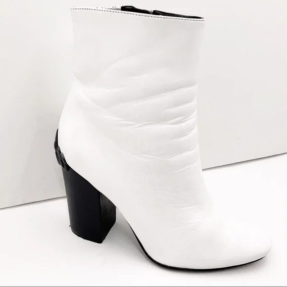 {Kendall + Kylie} Haedyn Leather Boots - Picture 4 of 16